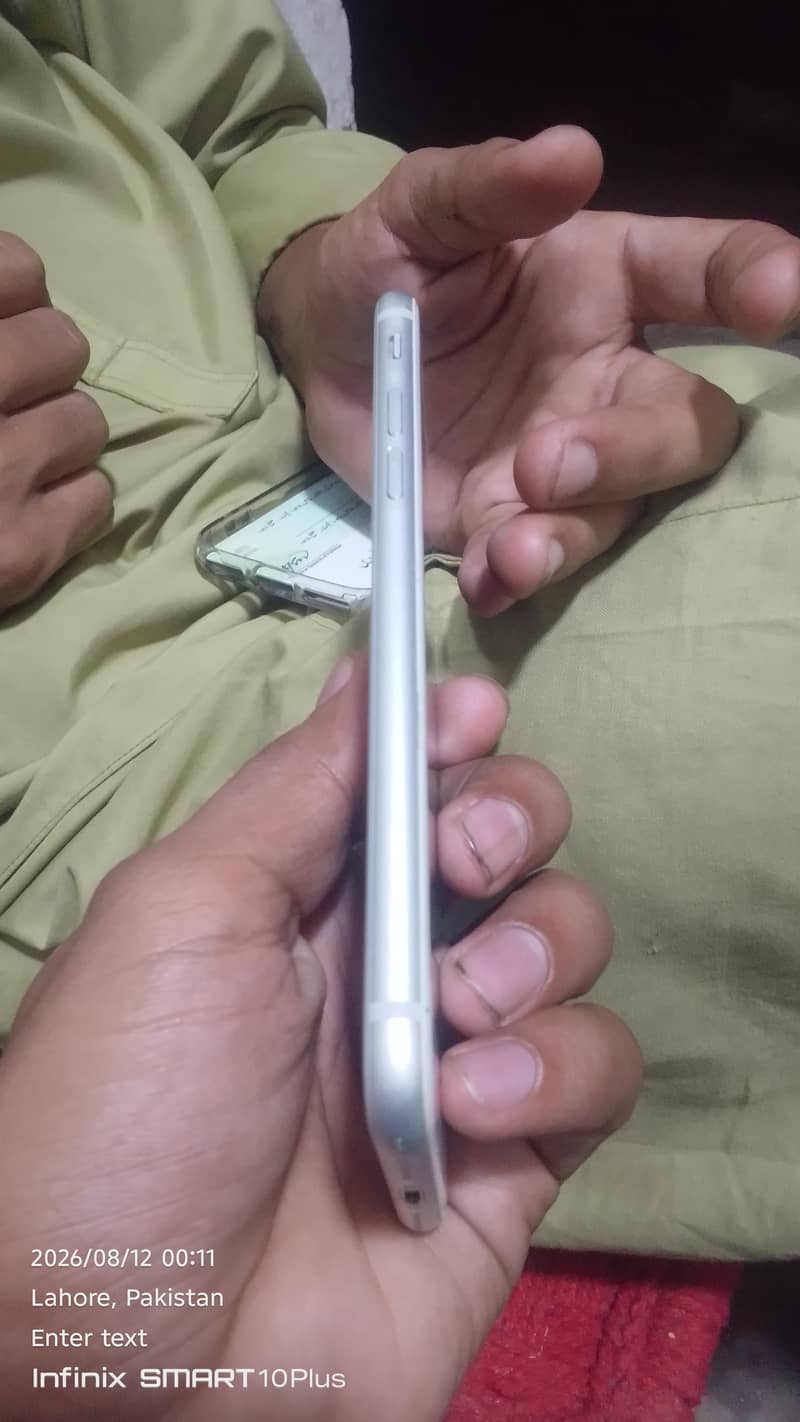 iPhone 2