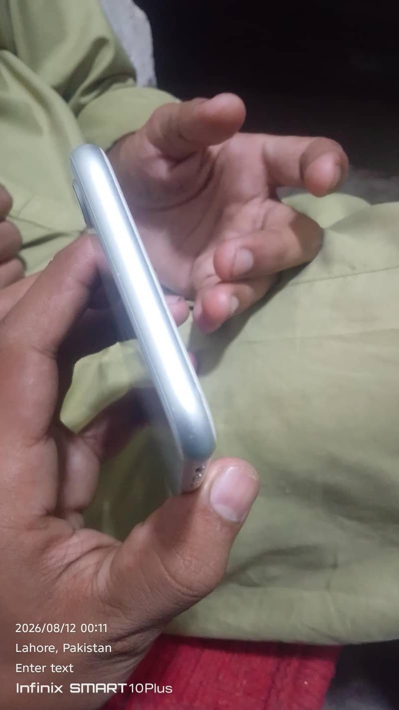 iPhone 4