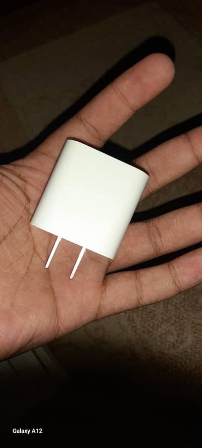 c type iphone adopter with box