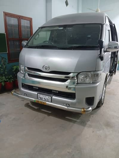 Toyota Hiace 2014
