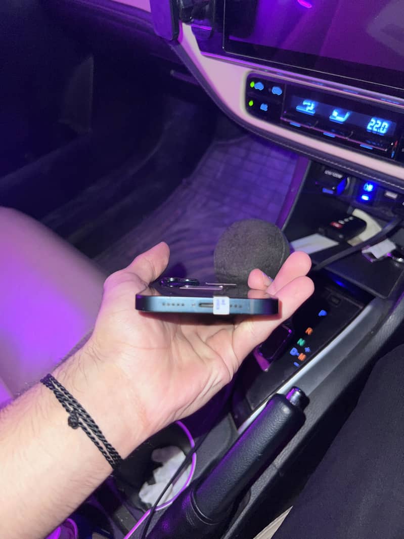 Apple iPhone 14 2