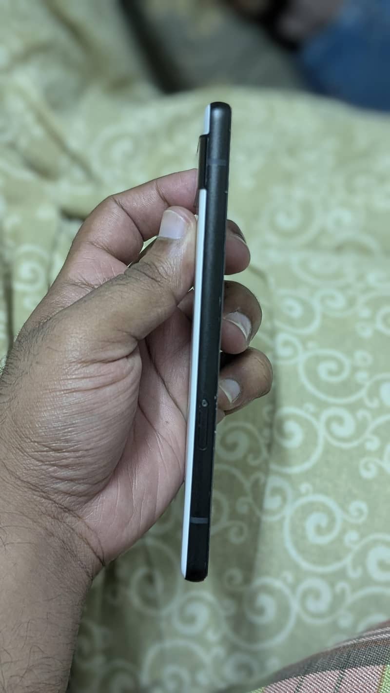 Google Pixel 6a 3