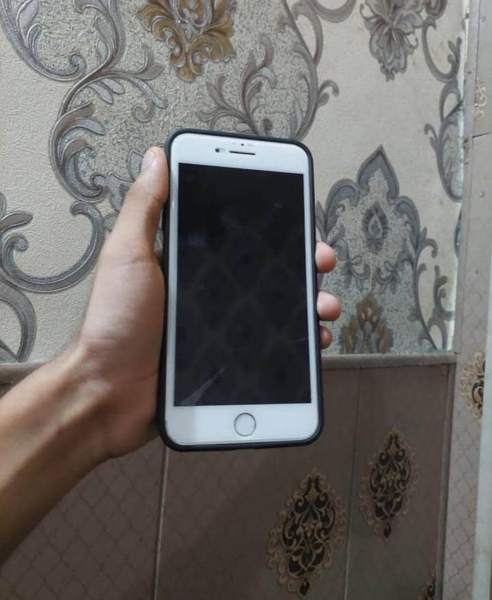 Apple iPhone 7 Plus 3