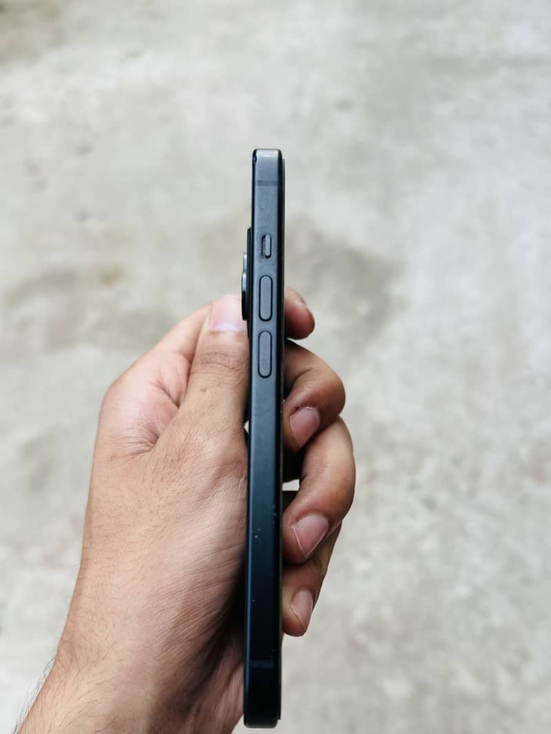 iPhone 15 1