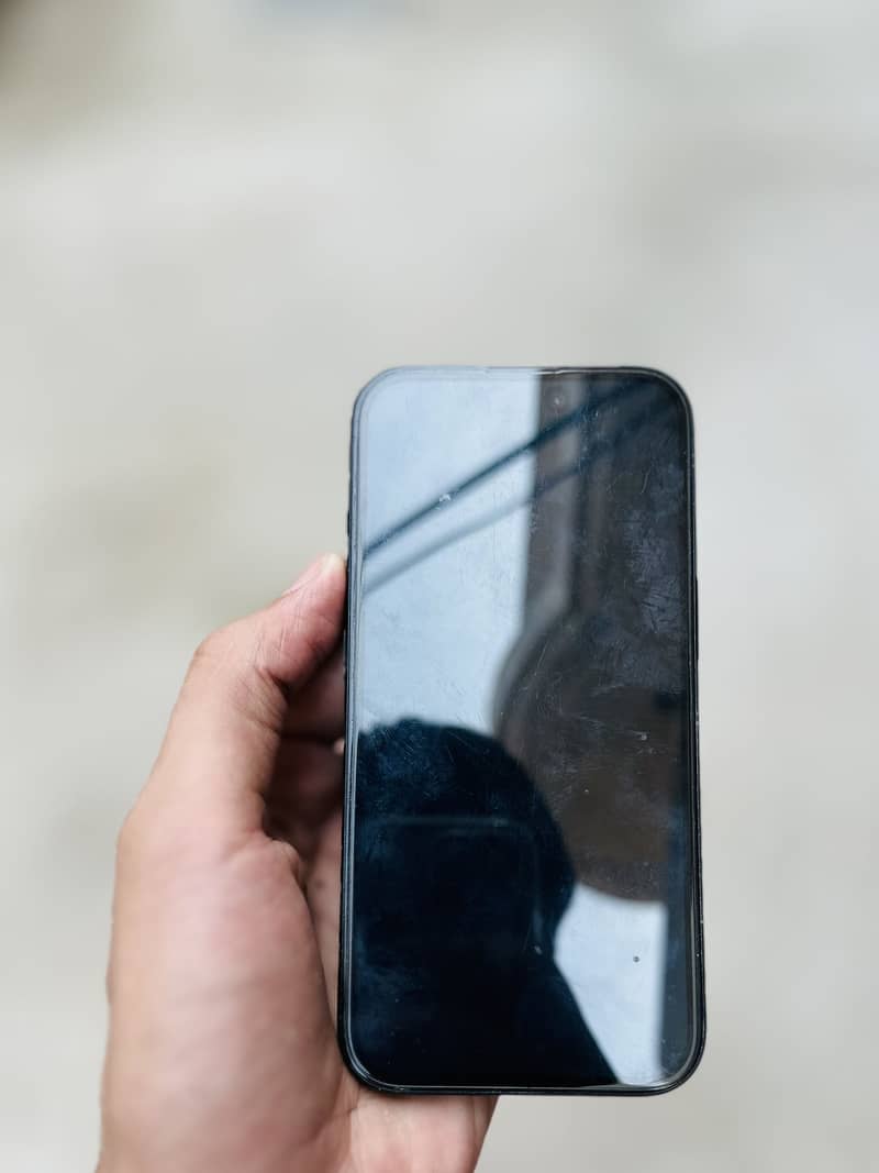 iPhone 15 2