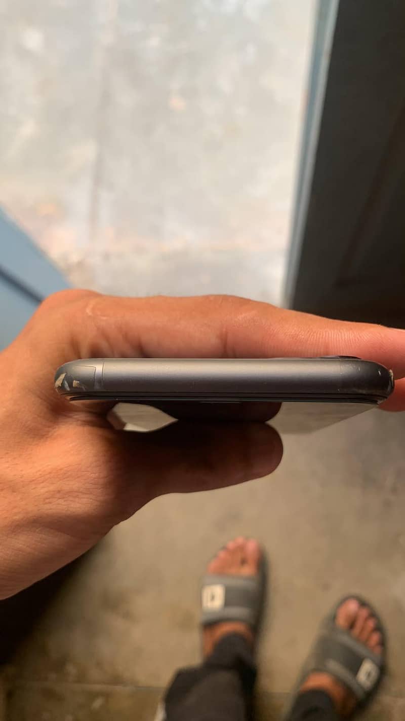 iphone 11 4