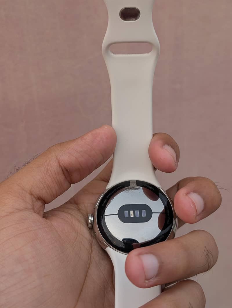 Google Pixel Watch 1