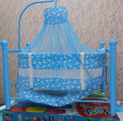 Baby Swing jhula New Condition only 1 month used price 4900
