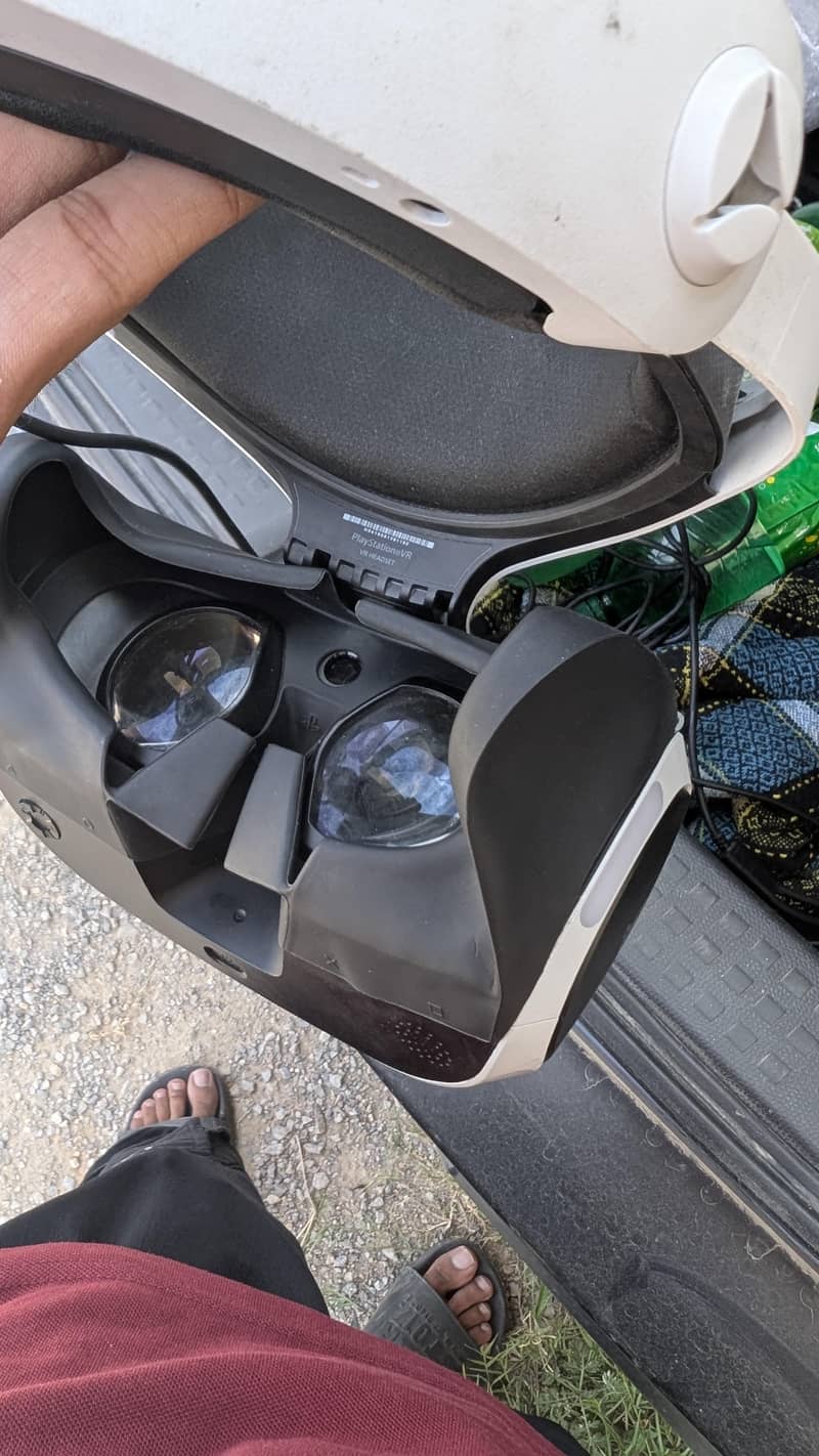 PS-VR1 Headset 1