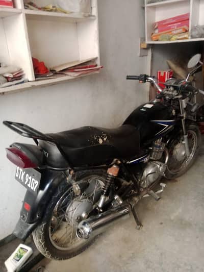 Suzuki GS 150