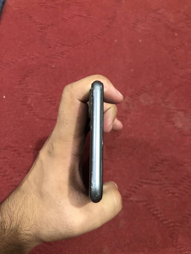 Apple iPhone 8 Plus 6