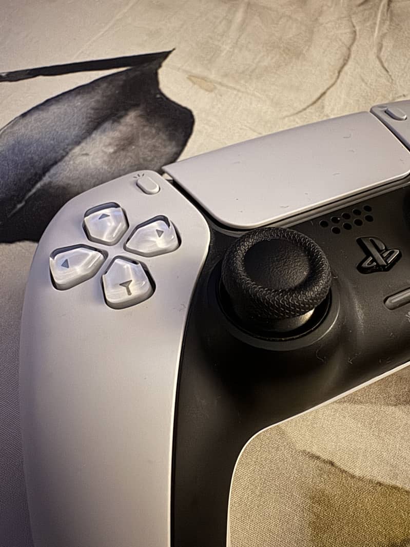 PS5 Controller 2
