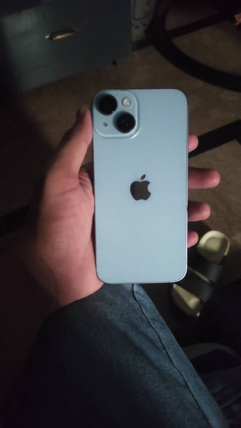 Apple iPhone 14 3