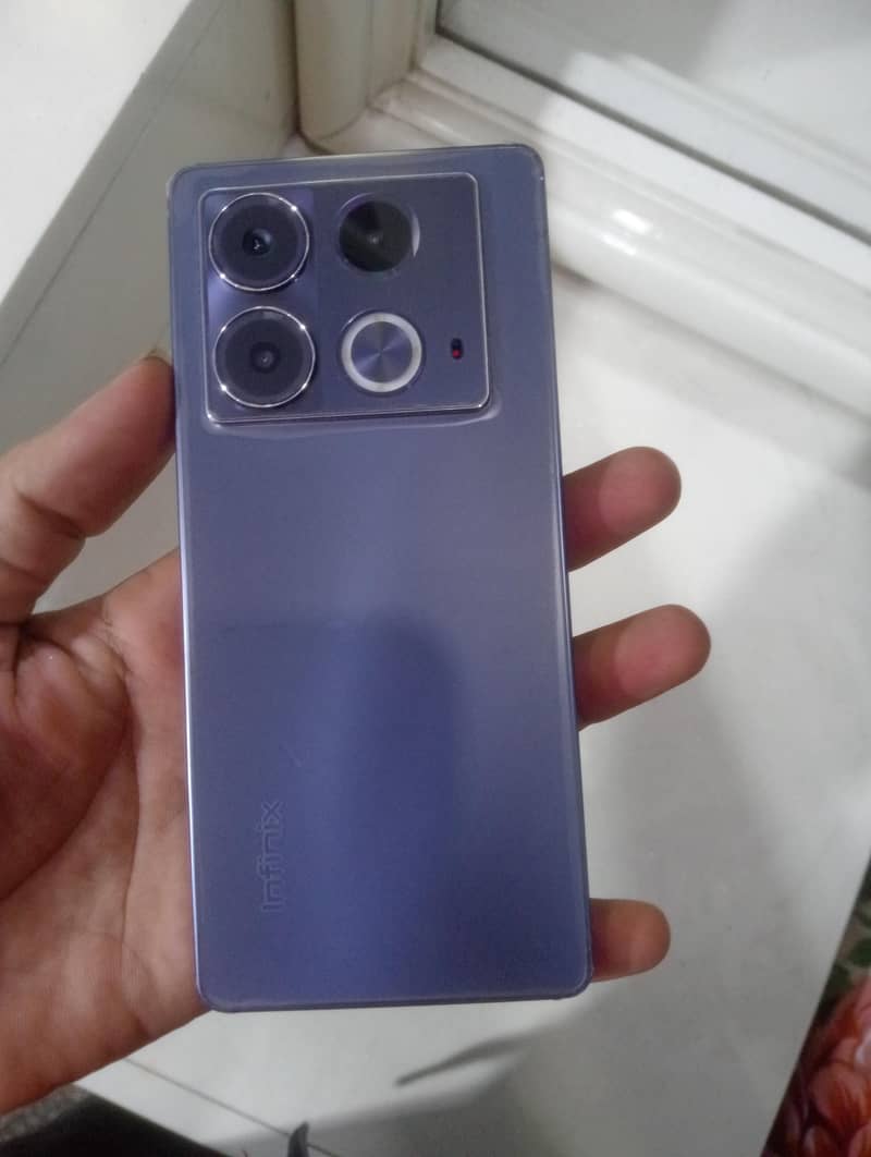 Infinix Note 40 0