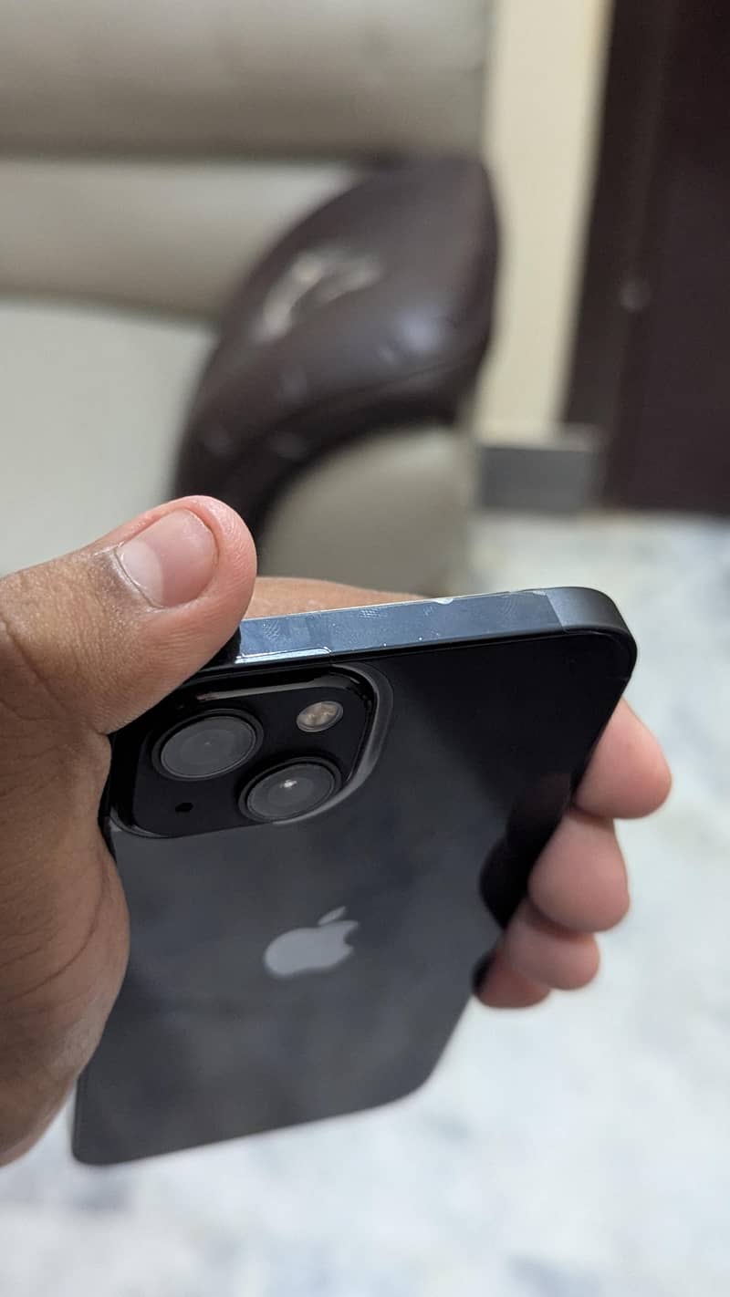 Apple iPhone 13 3