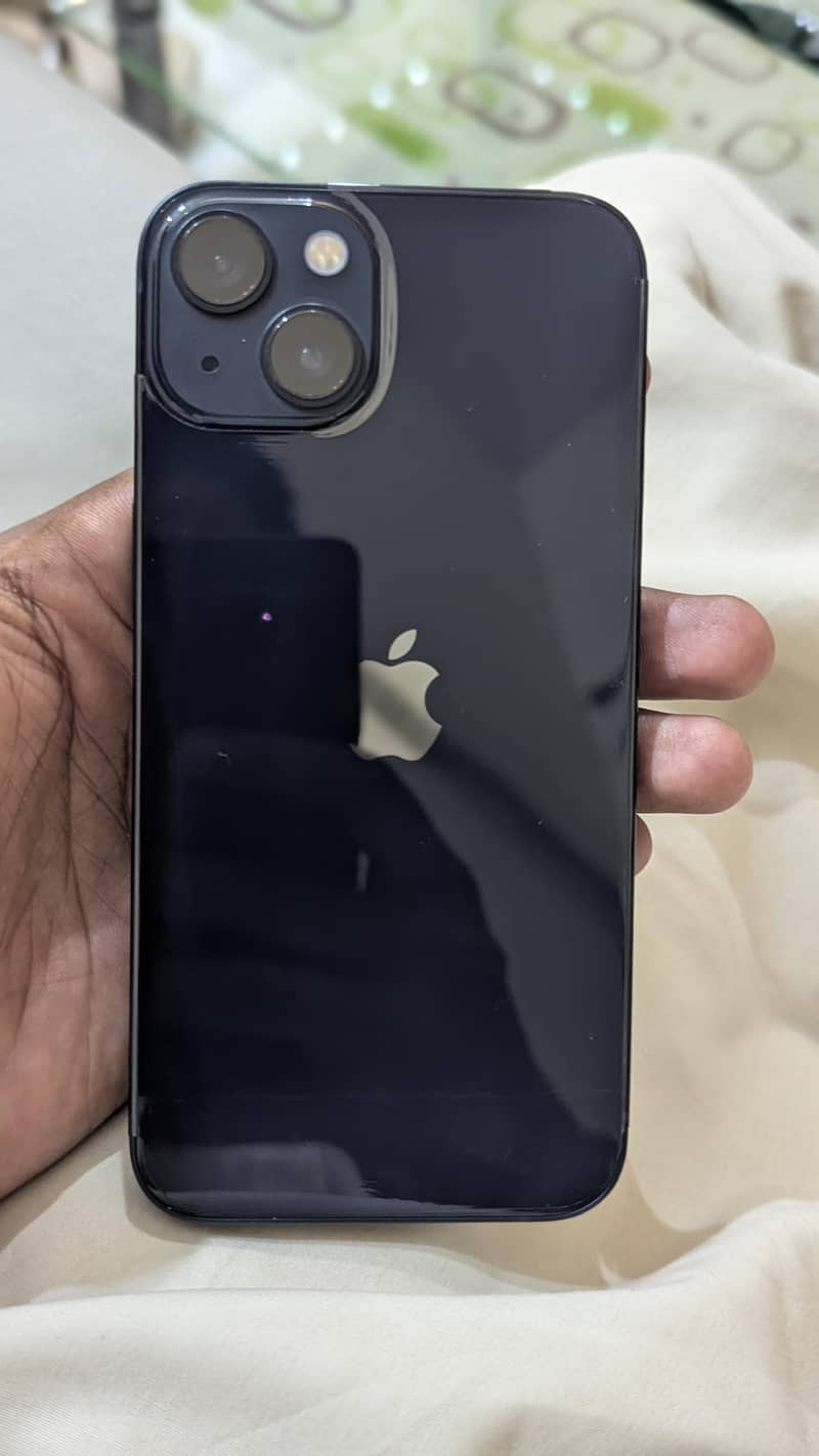 Apple iPhone 13 5