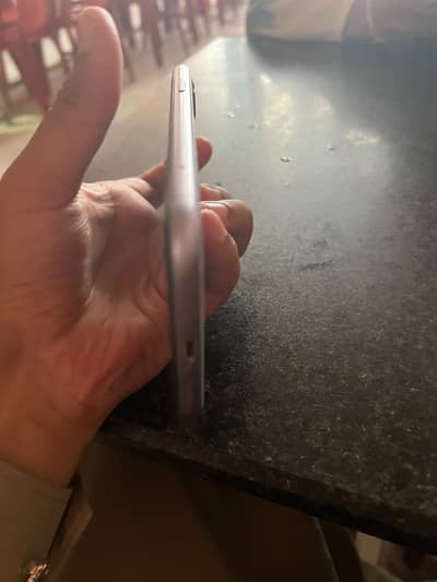 Apple iPhone 11 condition 10by 10 app ok set bettery health 81