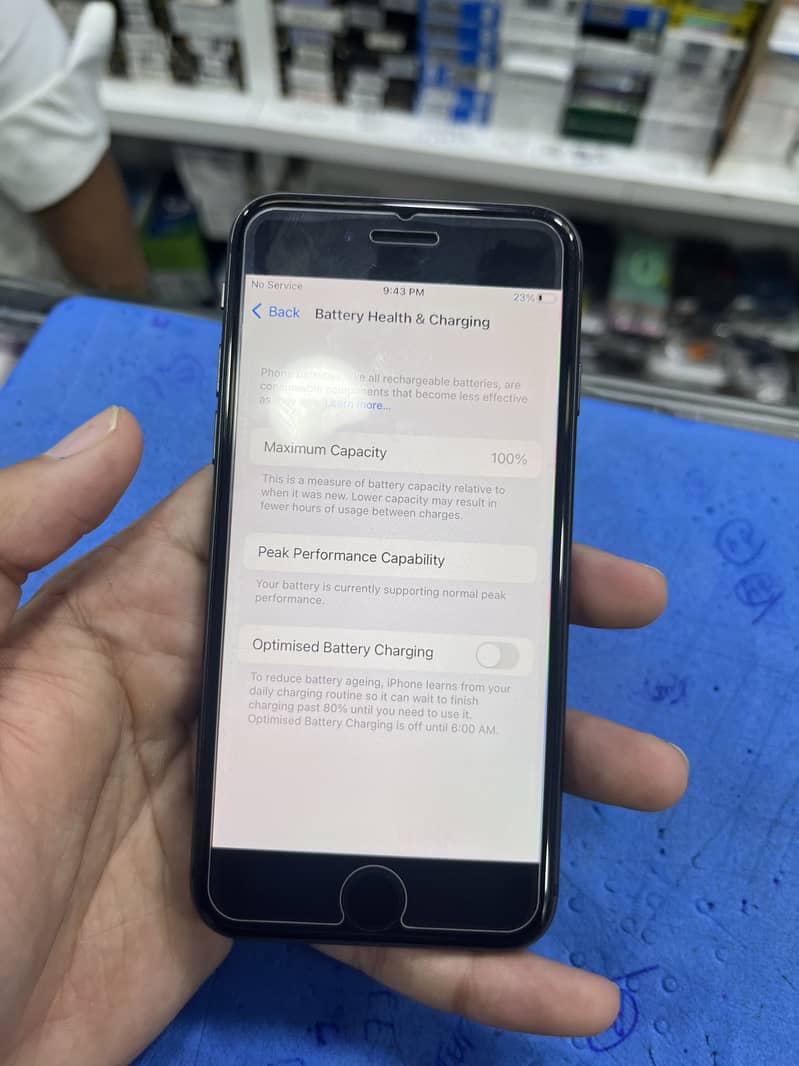 Apple iPhone 8 4