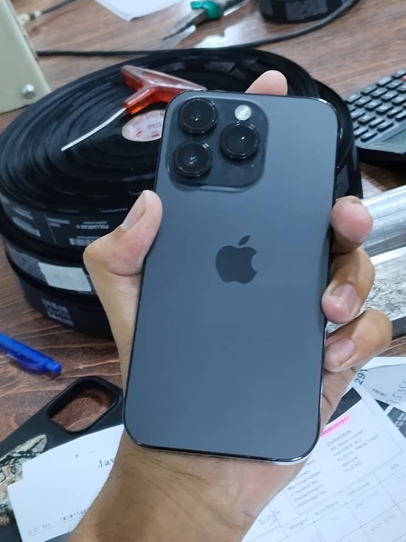 iphone 14 pro 4