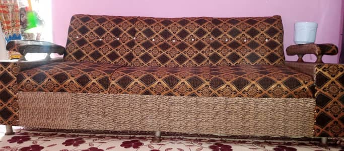 Urgent sale ! sofa set in good condition