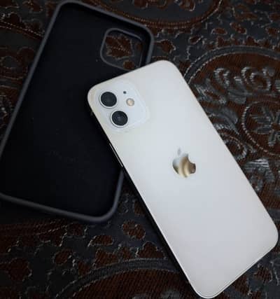 Apple iPhone 12