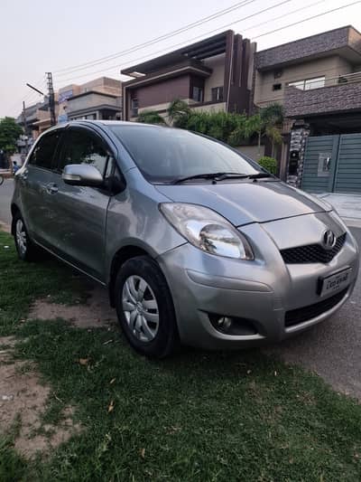 Toyota Vitz 2013
