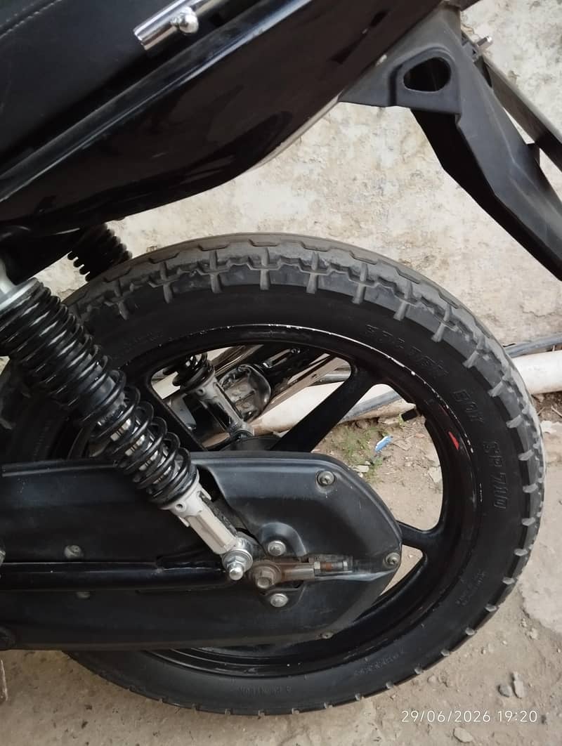 ybr 2017 model 4
