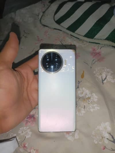 Tecno Spark 20 Pro Plus