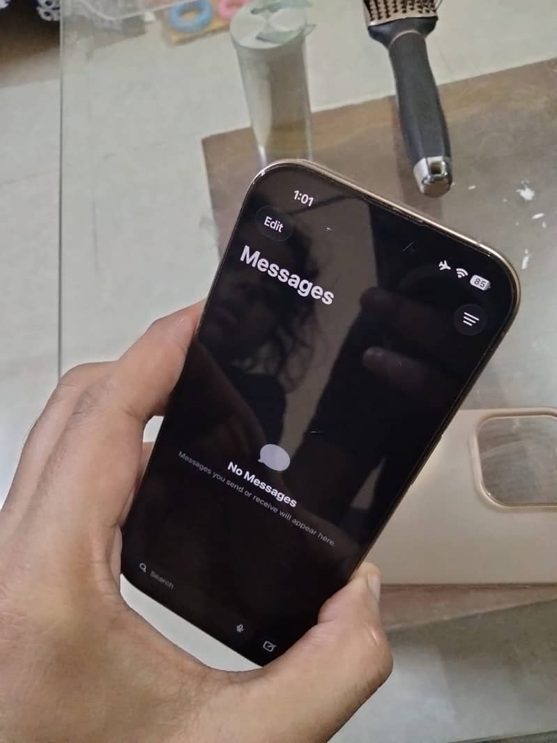 Apple iPhone 16 Pro 2