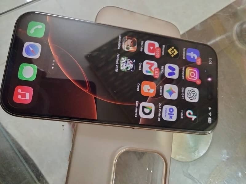 Apple iPhone 16 Pro 6