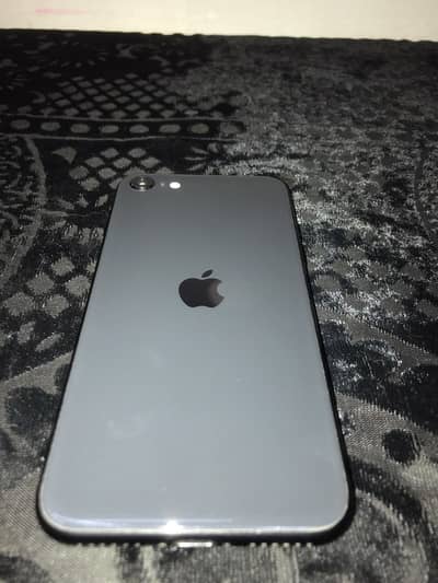 Apple iPhone SE