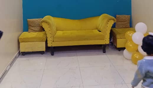 2+2 Seater Sofa Set – Excellent Condition