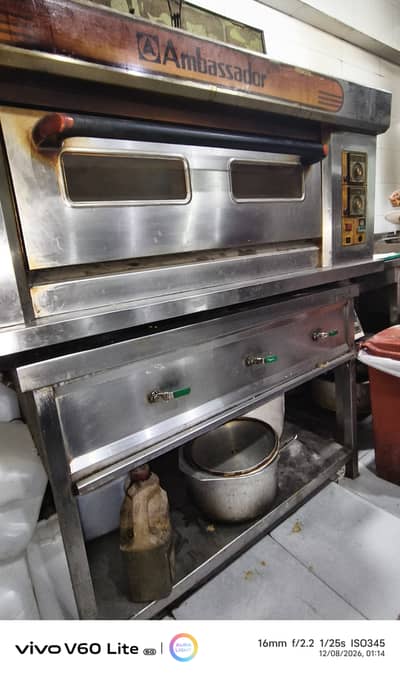 Ambassador pizza oven and chinese 3 burner chula