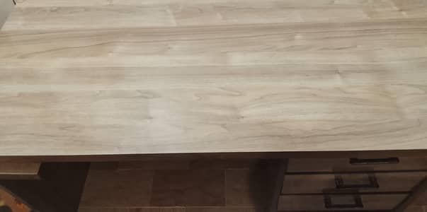 Office/Study Table