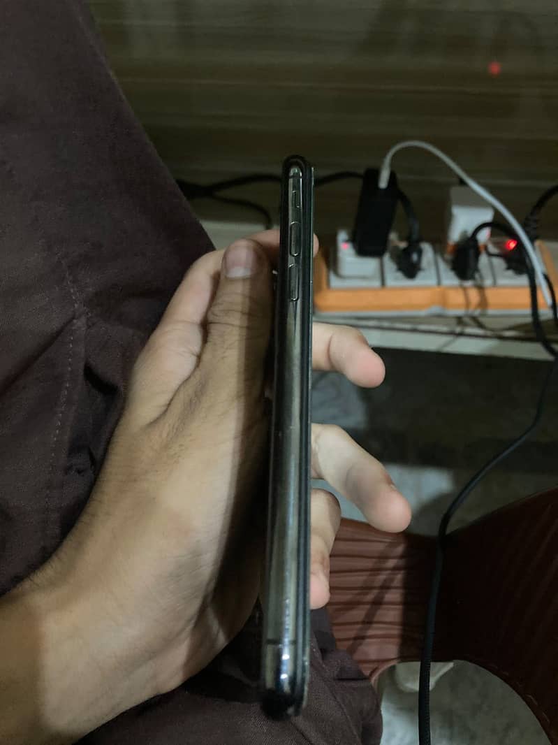 Apple iPhone X 1