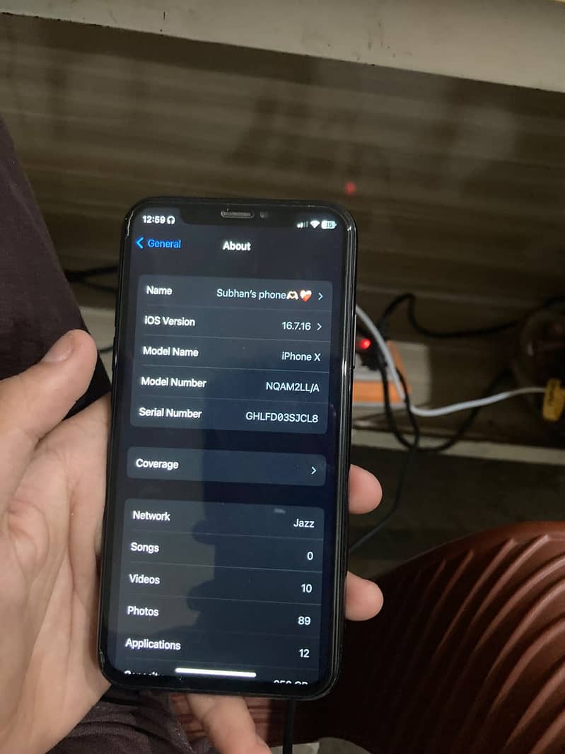 Apple iPhone X 4