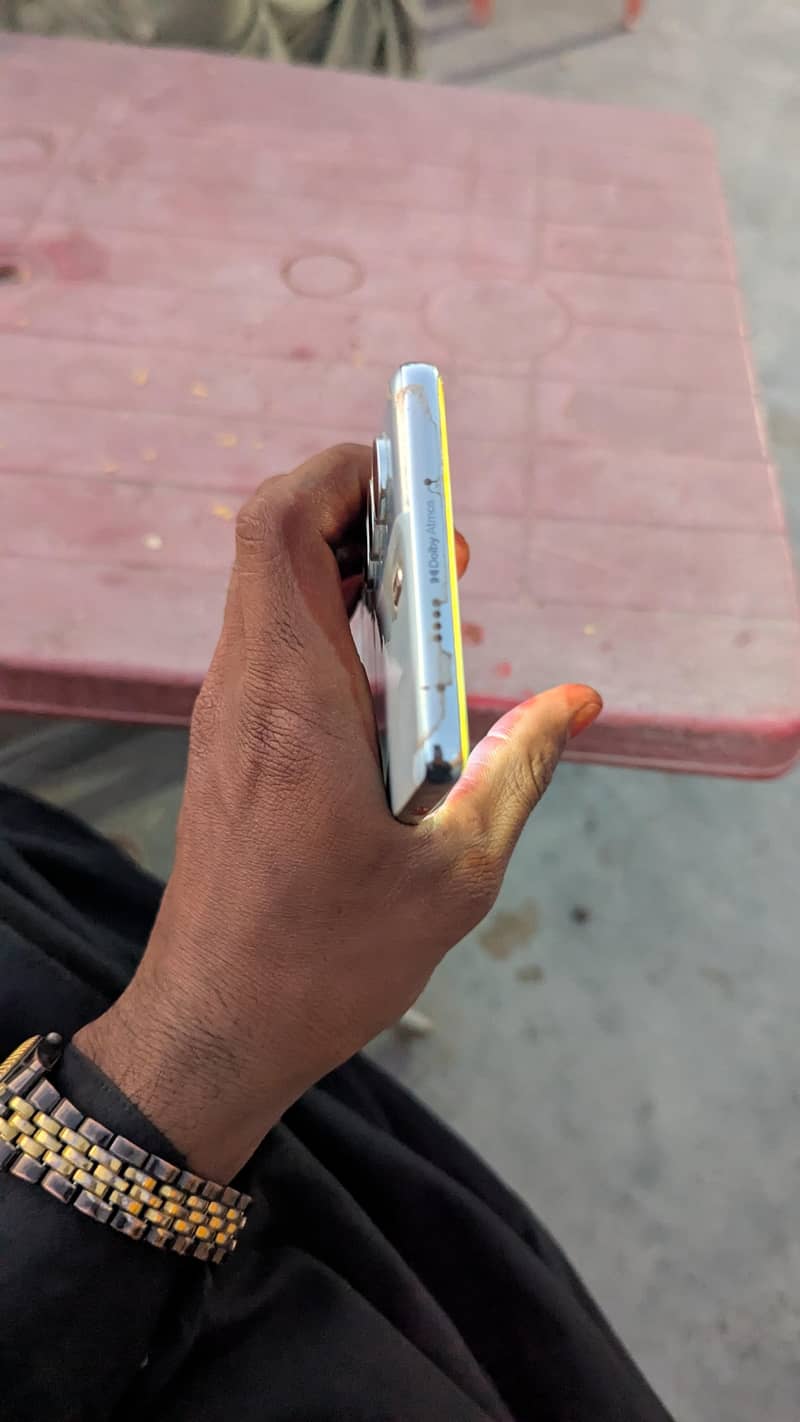 Tecno CAMON 40 4