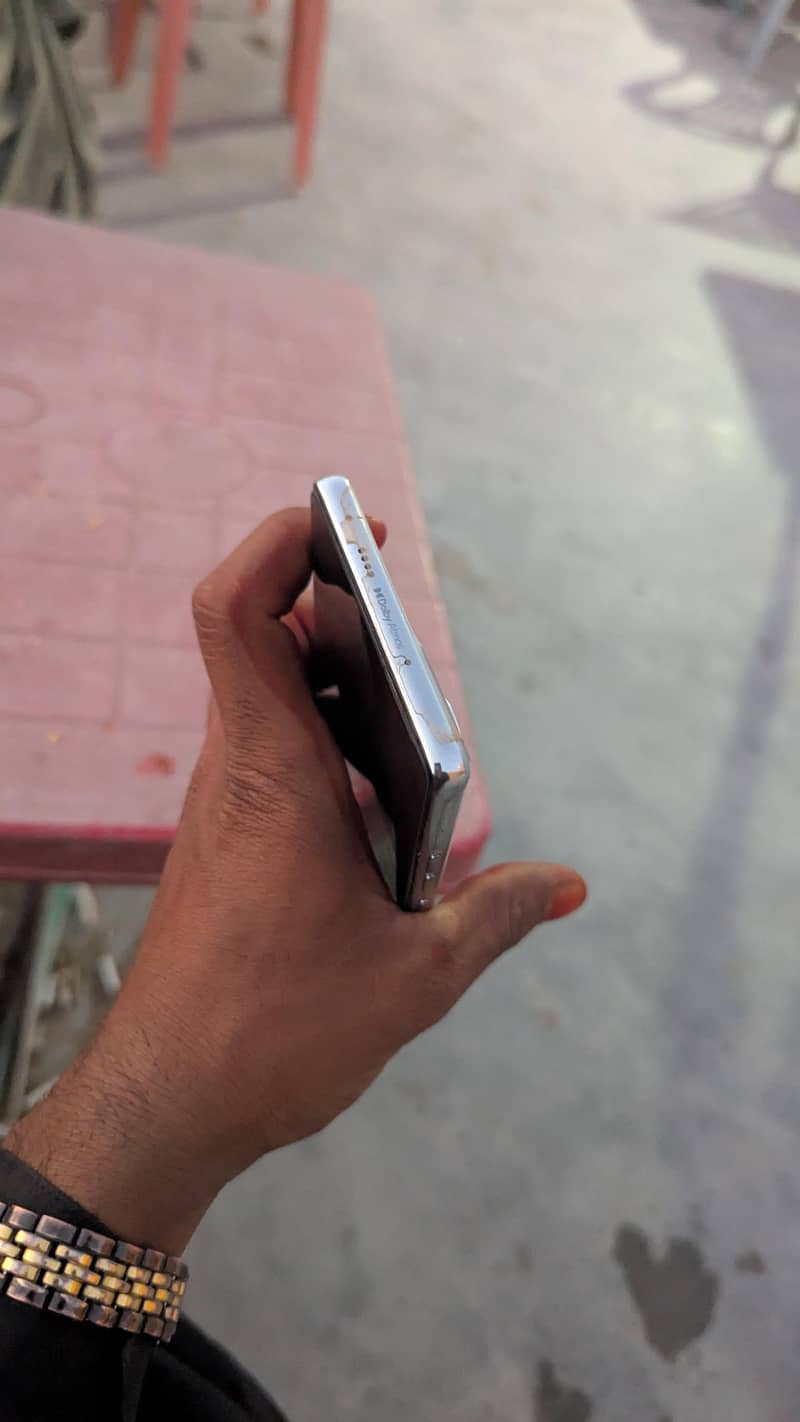 Tecno CAMON 40 5