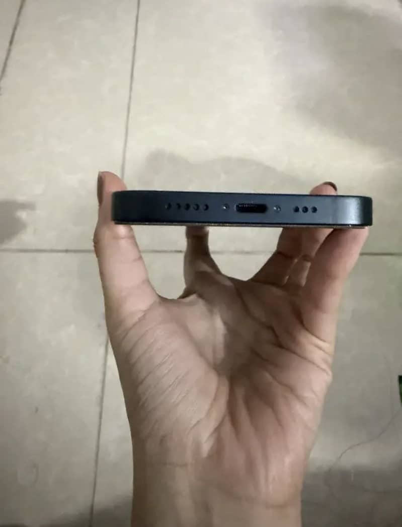Apple iPhone 14 2