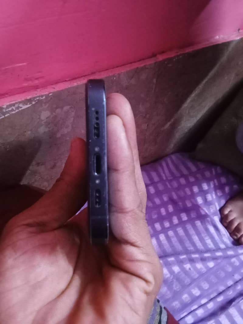 Apple iPhone 12 Pro 3