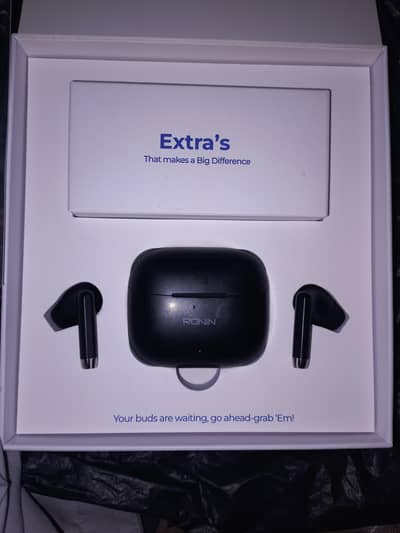 Ronin Vivid wireless earbuds with warranty 1.5 years.