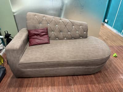 office used sofa in Good condition for sale