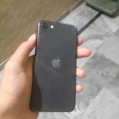 Apple iPhone SE