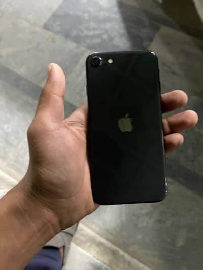Apple iPhone SE