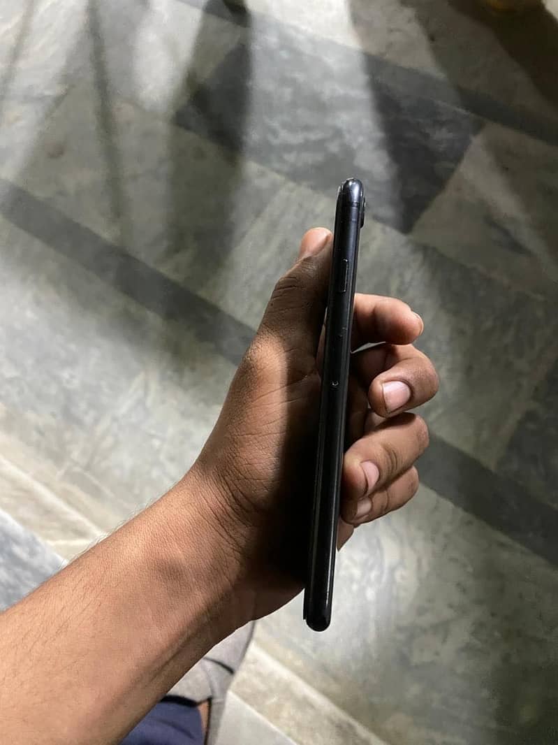 Apple iPhone SE 2