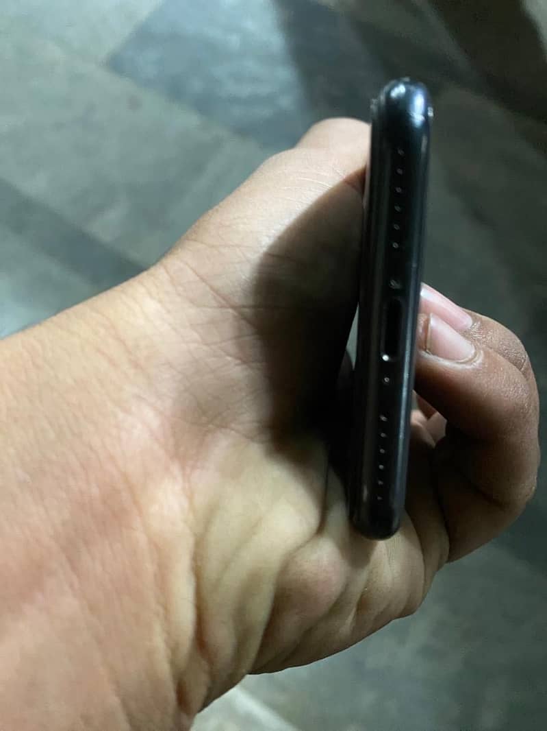 Apple iPhone SE 4