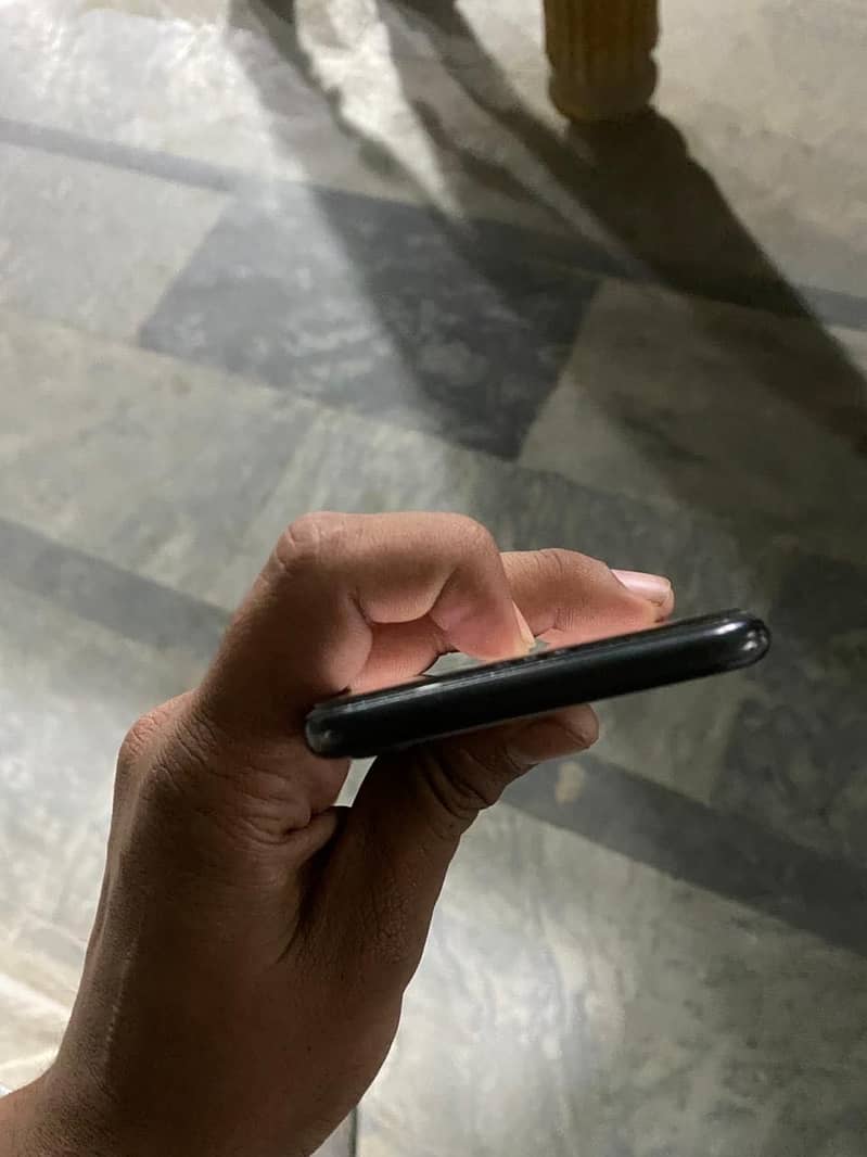 Apple iPhone SE 5