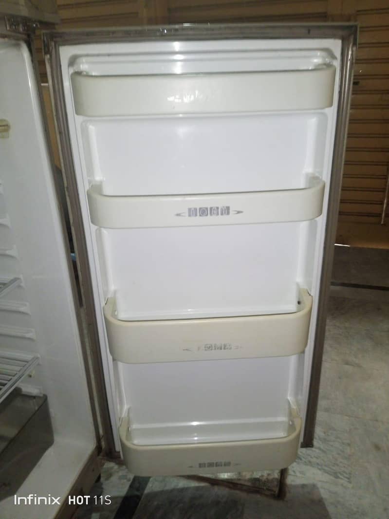 Dawlance fridge 1