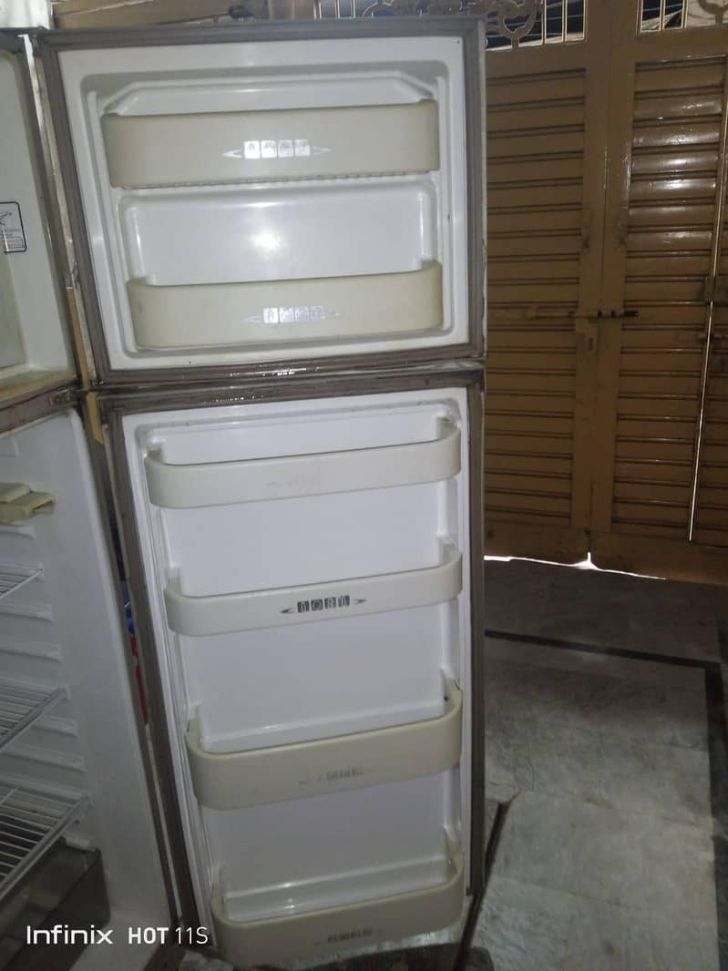 Dawlance fridge 3