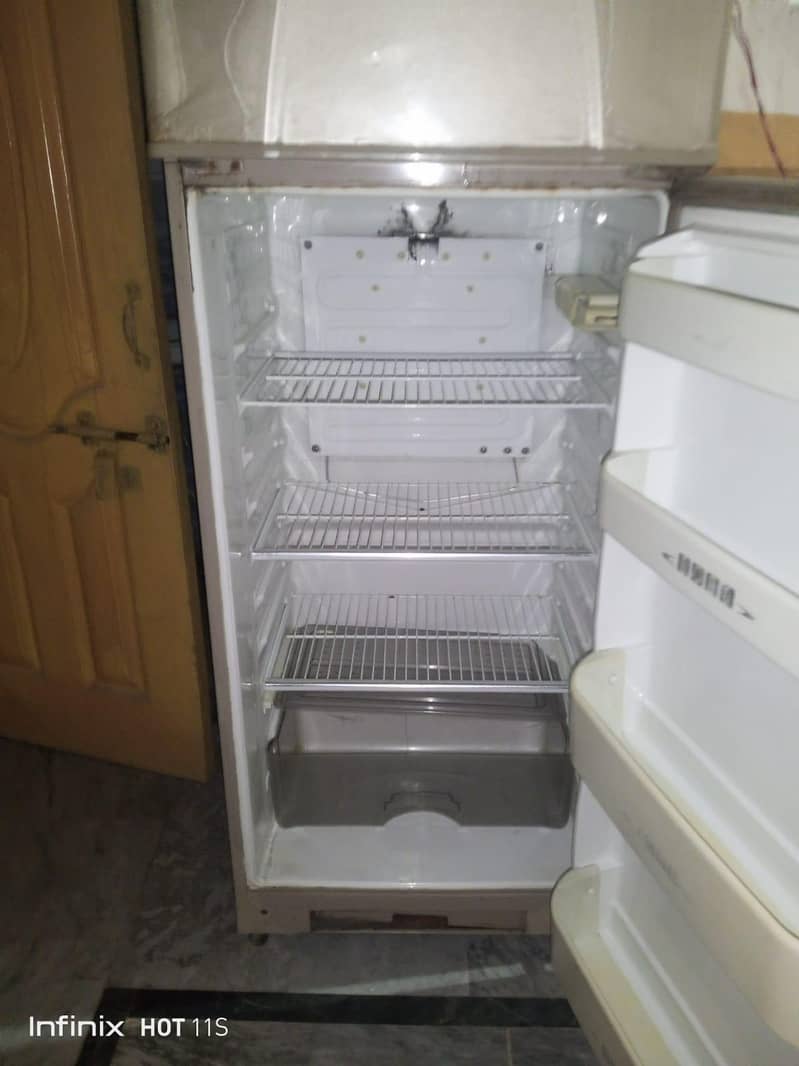 Dawlance fridge 4